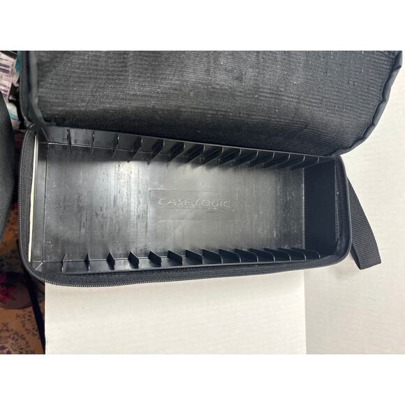 Case Logic and Sound Dimension Soft Cassette Storage Cases 15 Tape Capacity - Picture 2 of 4
